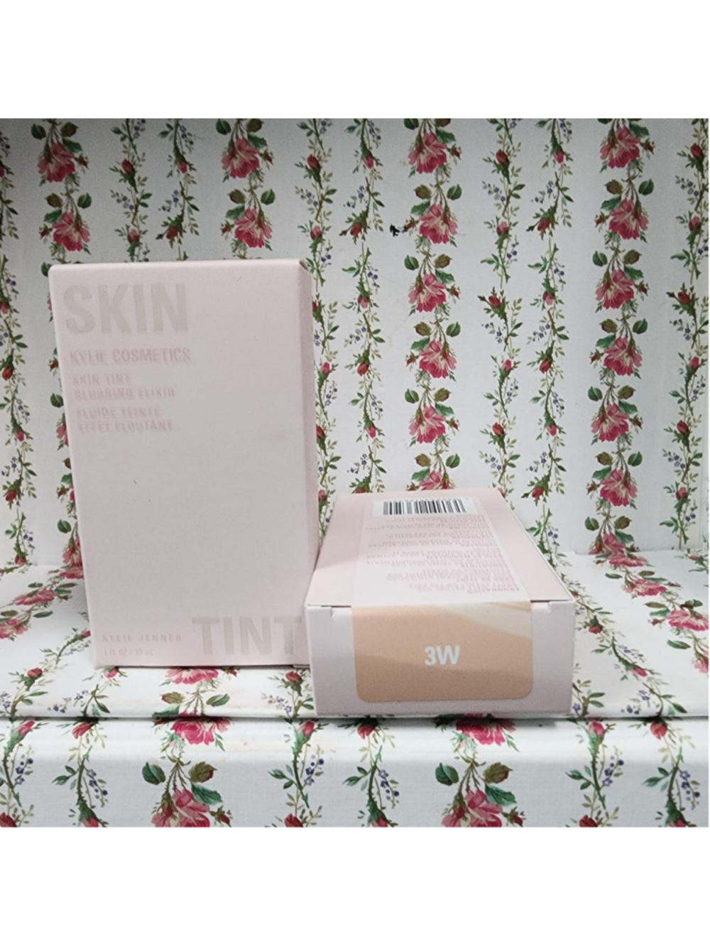 Kylie Skin Tint in shade 3W
#kylie #tint